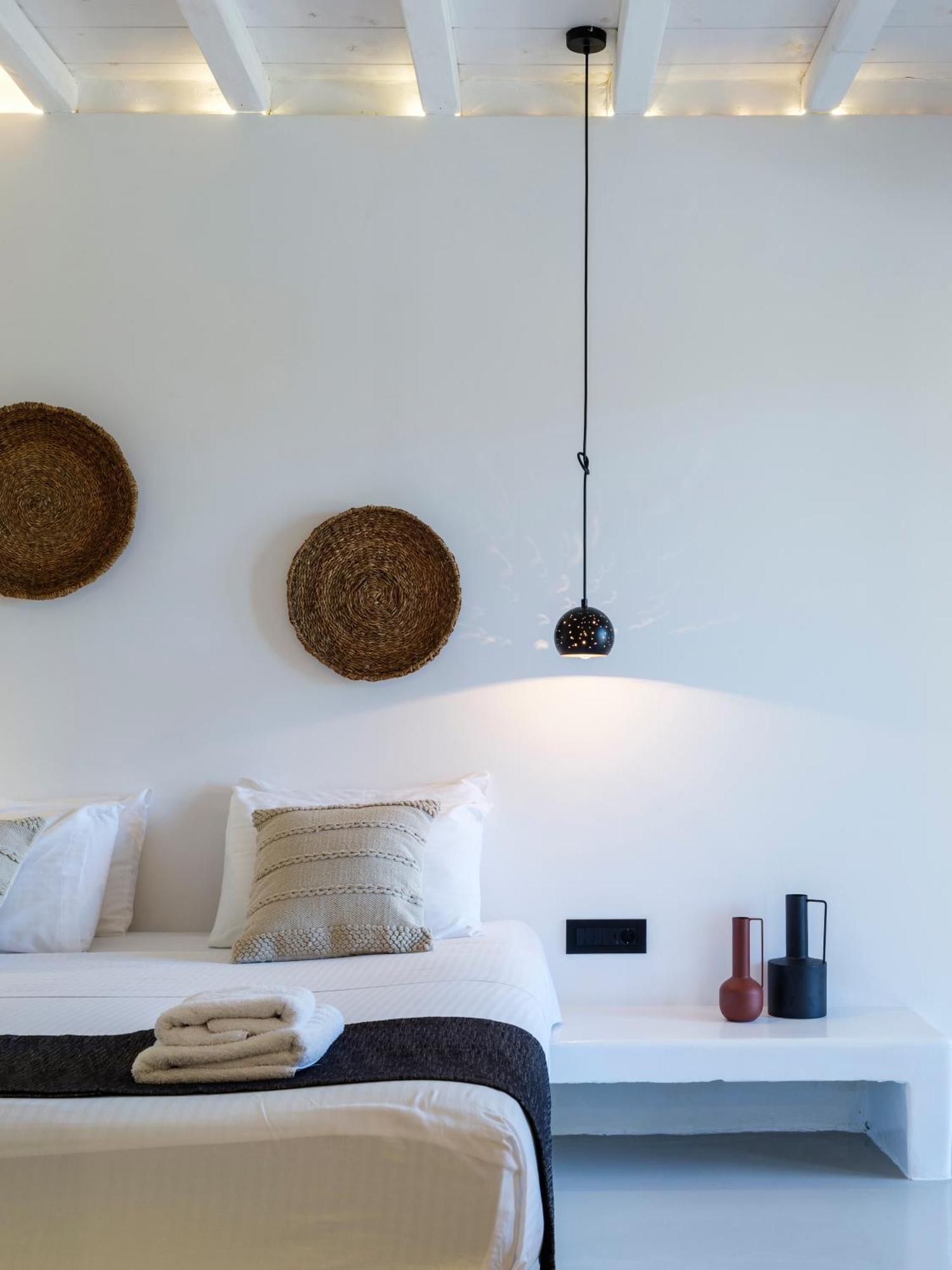 Sundance Suites Mykonos Merchia Beach Bagian luar foto