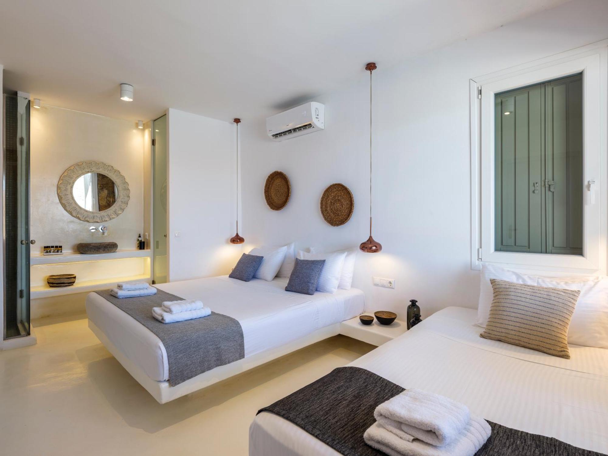 Sundance Suites Mykonos Merchia Beach Bagian luar foto