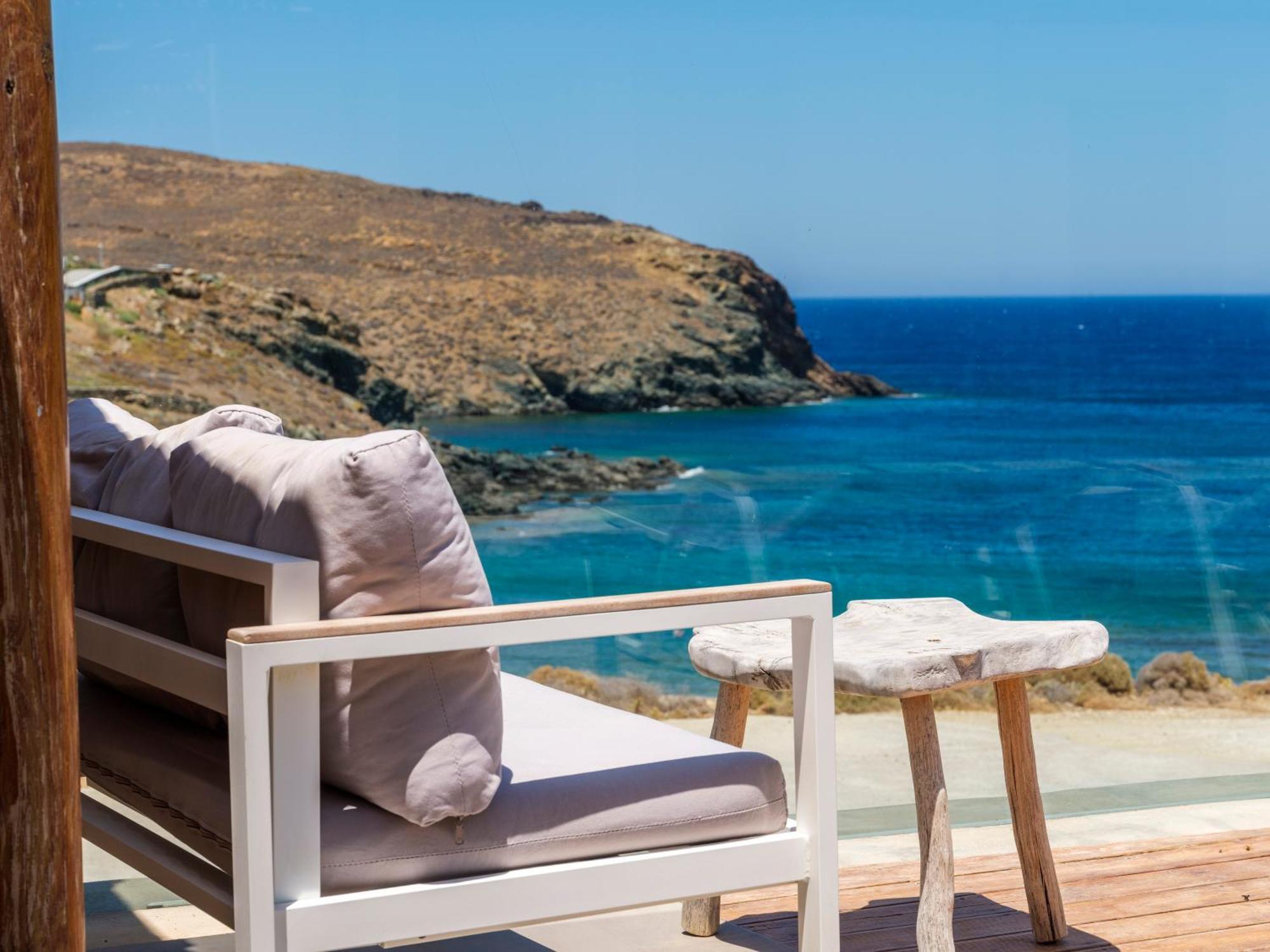 Sundance Suites Mykonos Merchia Beach Bagian luar foto