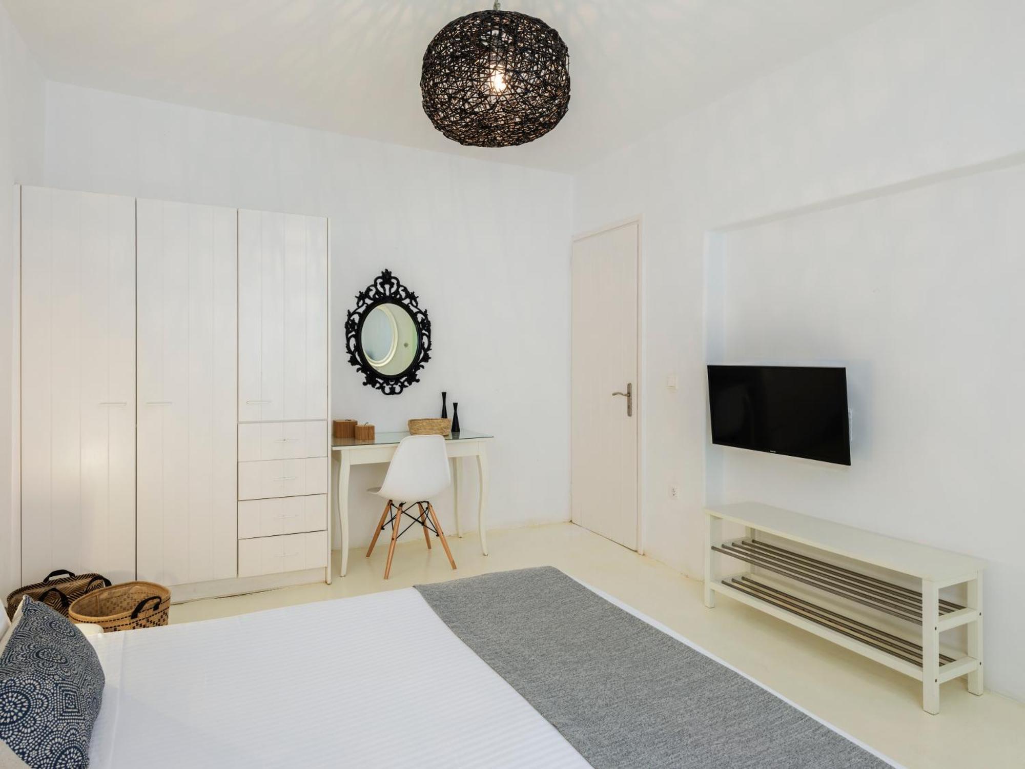 Sundance Suites Mykonos Merchia Beach Bagian luar foto