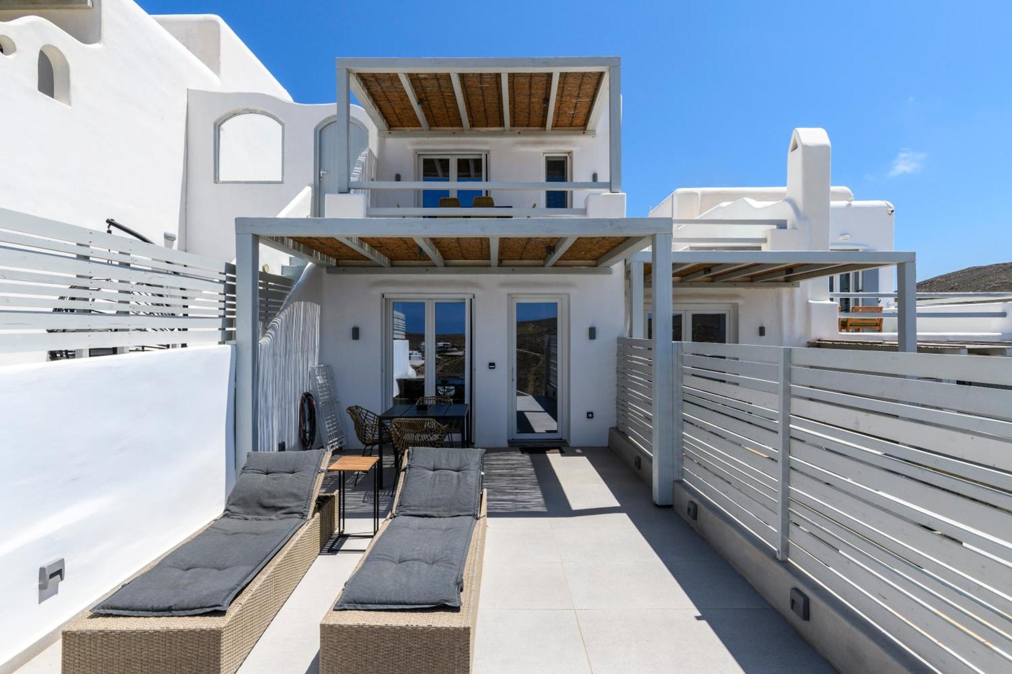 Sundance Suites Mykonos Merchia Beach Bagian luar foto